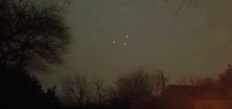 UFO trojúhelníkovitého typu nad Texasem