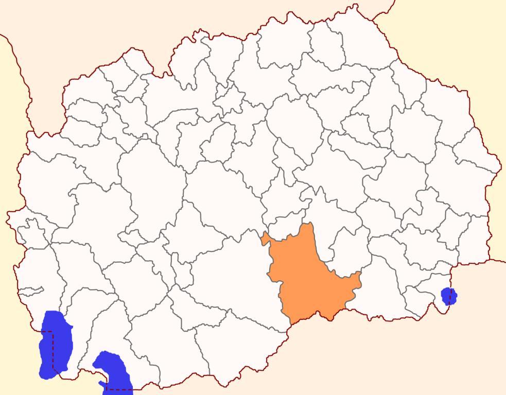 Oblast Kavadarci, kde se nalézá ložisko Allchar, na mapě Severní Makedonie (oranžová plocha). Zdroj obrázku: MacedonianBoy, CC BY-SA 4.0 , via Wikimedia Commons

