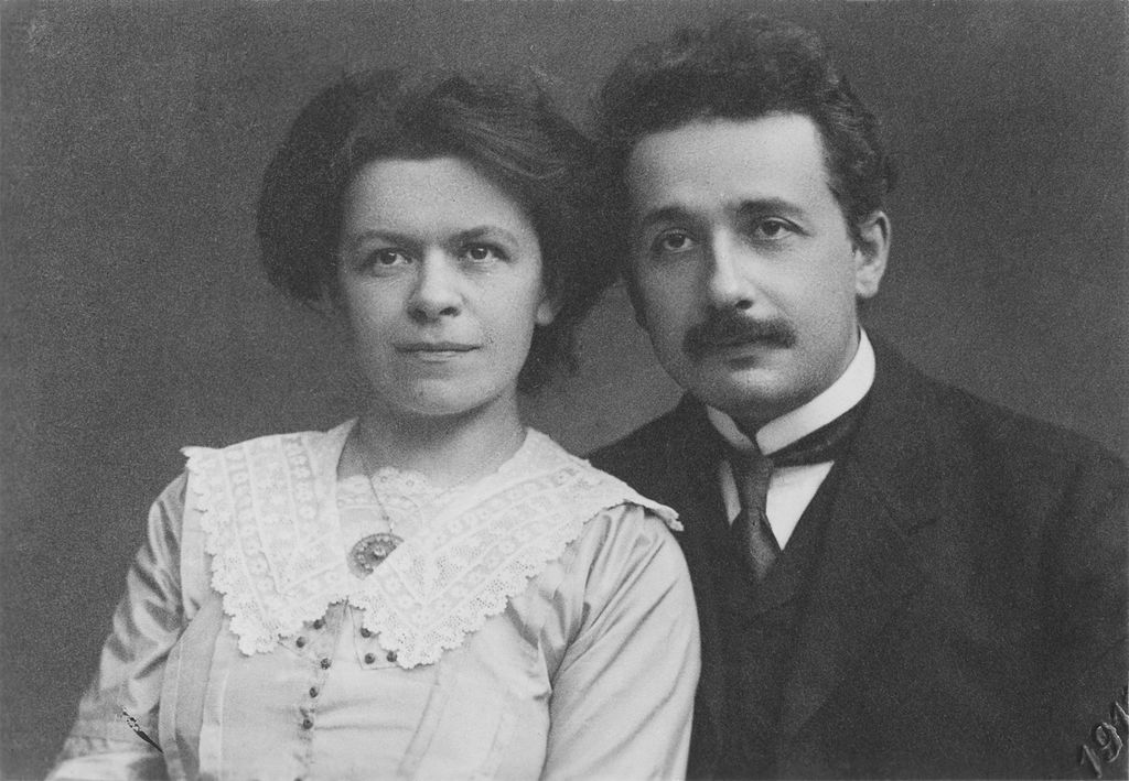 Abert Einstein a jeho žena Mileva Marić, foto neznámý autor / Creative Commons / Volné dílo