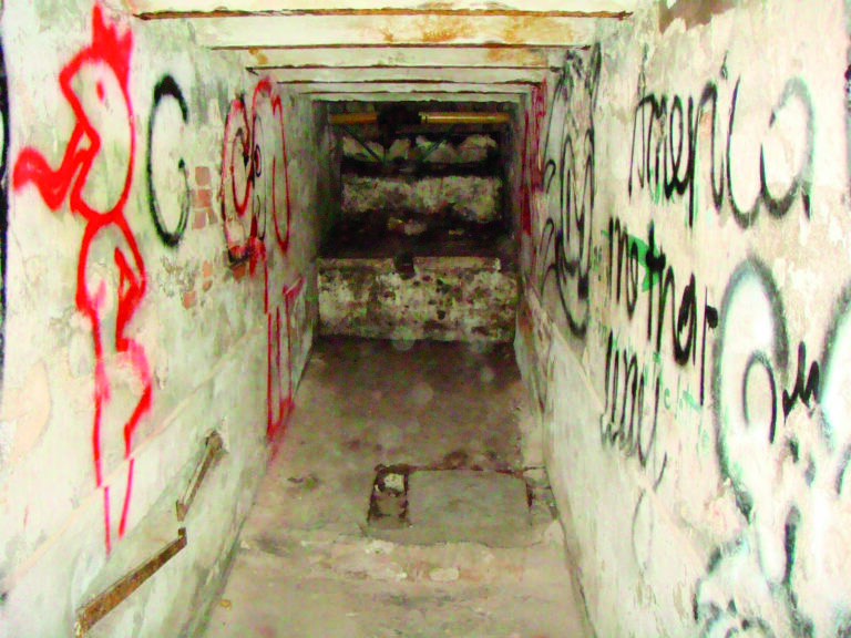 Jeden z nalezených tunelů