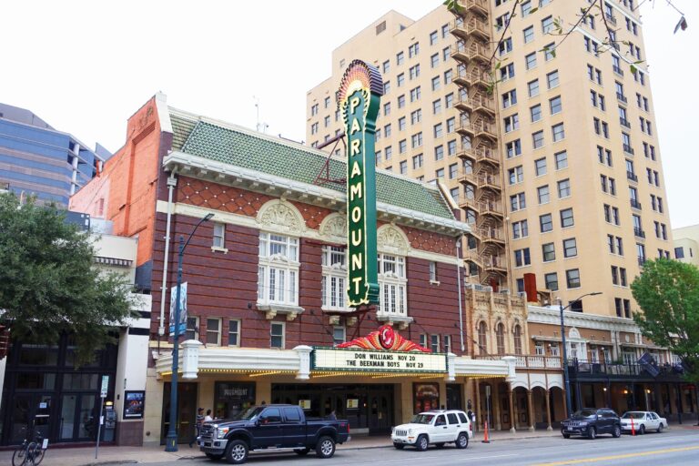 Paramount Theatre, Texas
