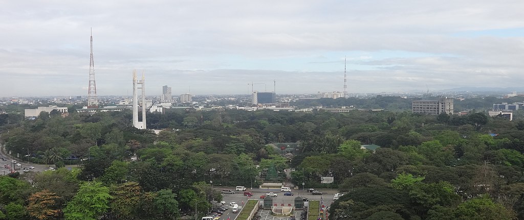 Quezon City (filipínsky Lungsod Quezon) je jedno z měst, která tvoří metropolitní oblast Manily na Filipínách. Na Ozone disco si tu už nezajdete... Foto: Patrickroque01 /  CC BY-SA 4.0
