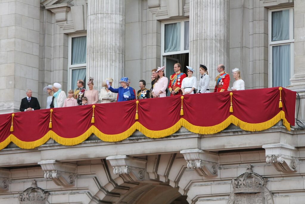 Britská královská rodina na snímku z roku 2013. FOTO: Carfax2 / Creative Commons / CC BY-SA 3.0