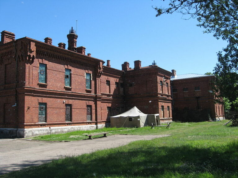 Objekt bývalé námořní věznice je místem s velkou frekvencí paranormálních aktivit. Zdroj foto: Wellstar69, CC BY-SA 4.0 , via Wikimedia Commons