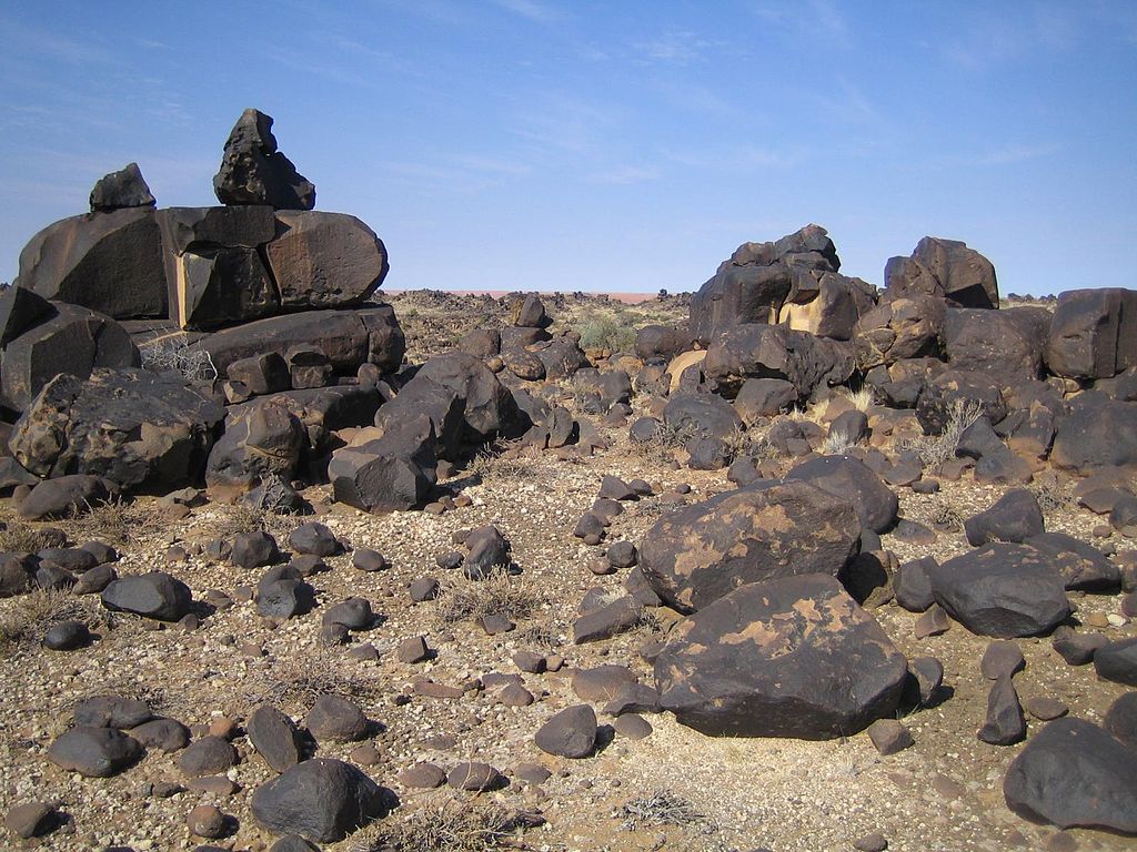 Zvětrávání hornin může evokovat ruiny staveb. Zdroj foto:  User: Hansm at  wikivoyage shared, CC BY-SA 3.0 , via Wikimedia Commons

