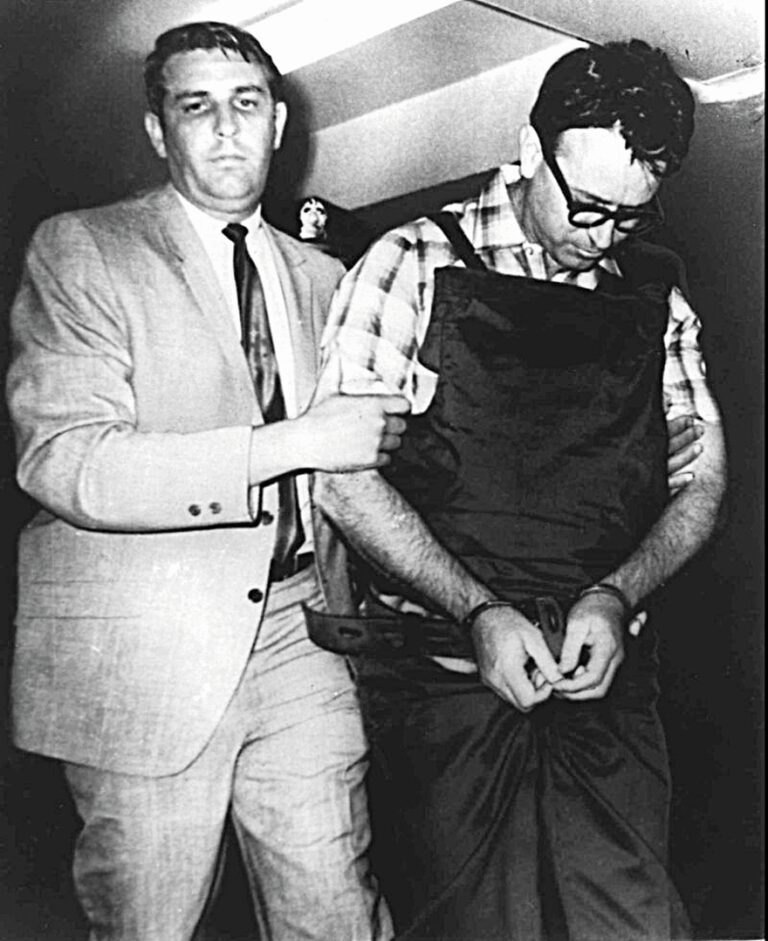 Zatčený James Earl Ray