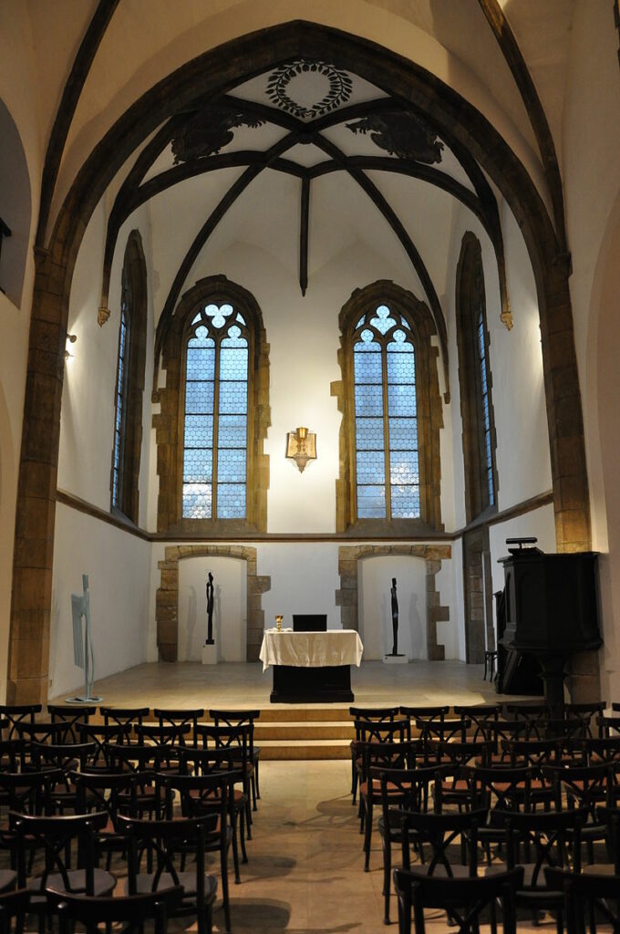 Interiér kostela. FOTO: Ben Skála – Vlastní dílo/ CC BY-SA 3.0