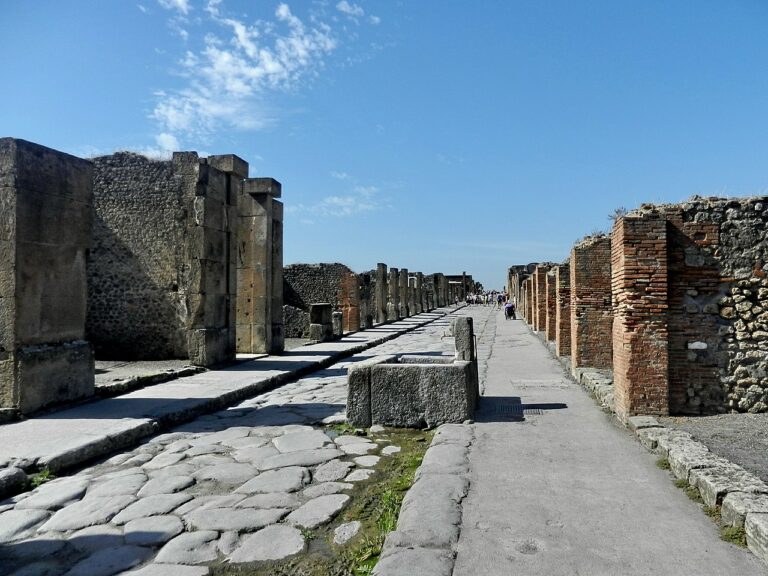 Hlavní ulice Pompejí, foto Tanya Dedyukhina / Creative Commons / CC BY 3.0