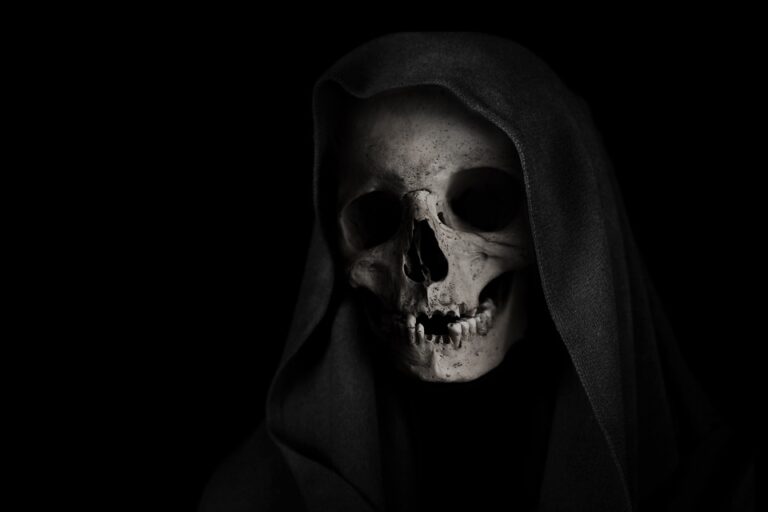 Po tisíce let měly různé kultury postavy znázorňující smrt. Foto: Pixabay
