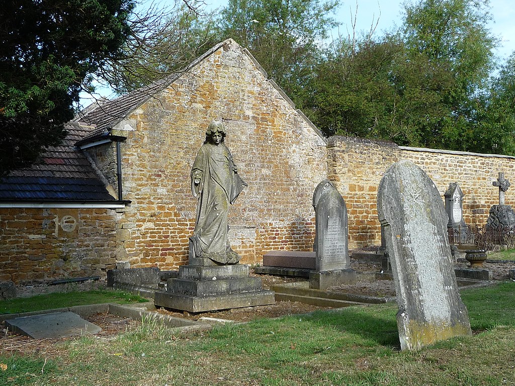 Vznik kostnic řešil problémy přetížených hřbitovů s nedostatkem hrobových míst. Zdroj foto: Immanuel Giel, CC BY-SA 4.0 , via Wikimedia Commons

