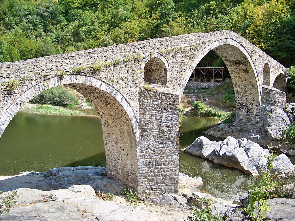 Most je od roku 1984 stavební památkou chráněnou bulharským státem. Zdroj foto: www.vacacionesbulgaria.com, CC BY-SA 4.0 , via Wikimedia Commons

 
