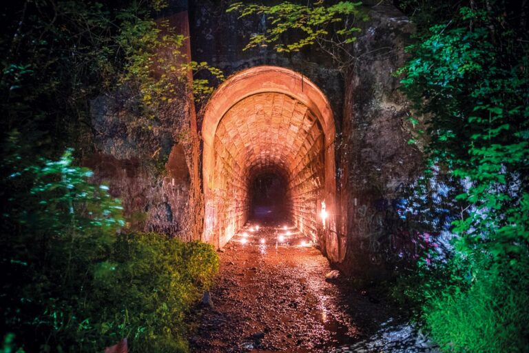 Vřískající tunel u Niagarských vodopádů