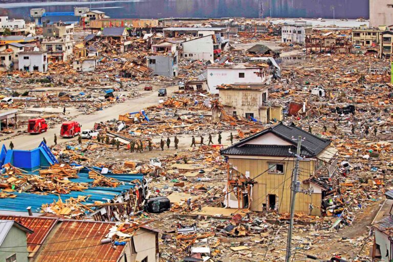 Co vše způsobilo tsunami?