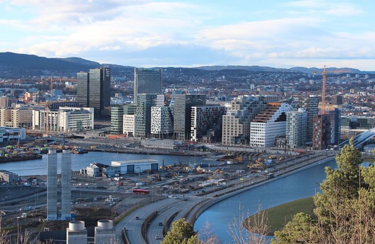 Záhadný jev znepokojil i obyvatele norského hlavního města Osla. Zdroj foto: Zinneke, CC BY-SA 3.0 <https://creativecommons.org/licenses/by-sa/3.0>, via Wikimedia Commons