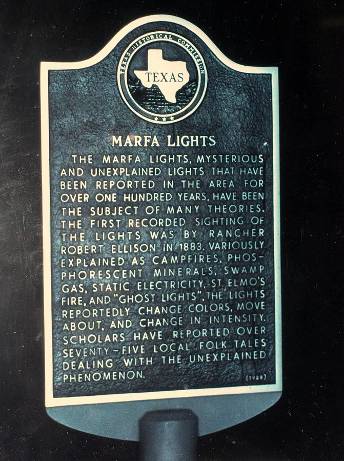 Světla Marfa byla dokonce připsána zcela vysvětlitelným vědeckým jevům, ohni sv. Elmo. Foto: SunOfErat / Creative Commons / CC-BY-SA-2.0
