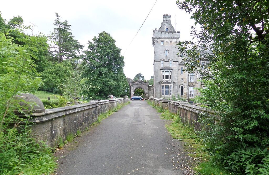 Overtoun House and bridge - Foto: Rosser1954 / Creative Commons / CC-BY-SA-4.0 