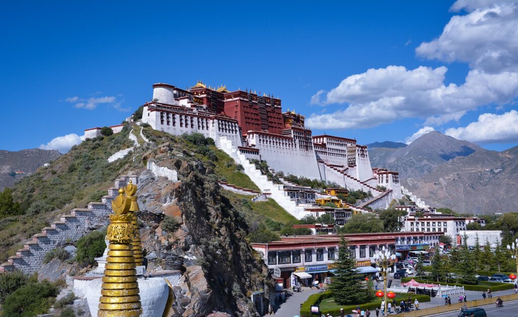 Palác Potála je pro Tibeťany posvátným místem, foto Pixabay