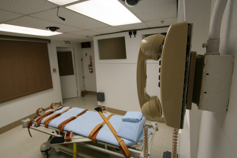 Popravčí komora Floridské státní věznice, kde se odsouzeným dává smrtící injekce. FOTO: neznámý autor / Creative Commons / volné dílo