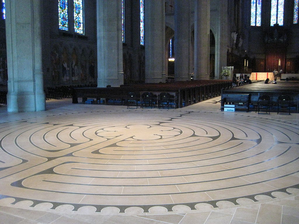 Legendární labyrint se stal oblíbeným motivem i dekorativním prvkem například podlah. Zdroj foto: Marlith, CC BY-SA 3.0 , via Wikimedia Commons