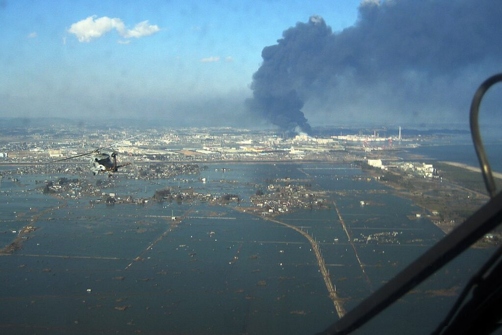 Následky tsunami v roce 2011, foto U.S. Navy / Creative Commons / Volné dílo