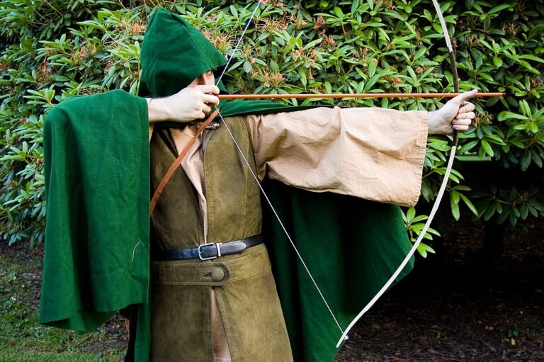Pro svoji oblibu v zelené barvě by Robin Hood mohl být i archetypální módní ikonou. Zdroj foto: AndScene, CC BY-SA 2.0 , via Wikimedia Commons