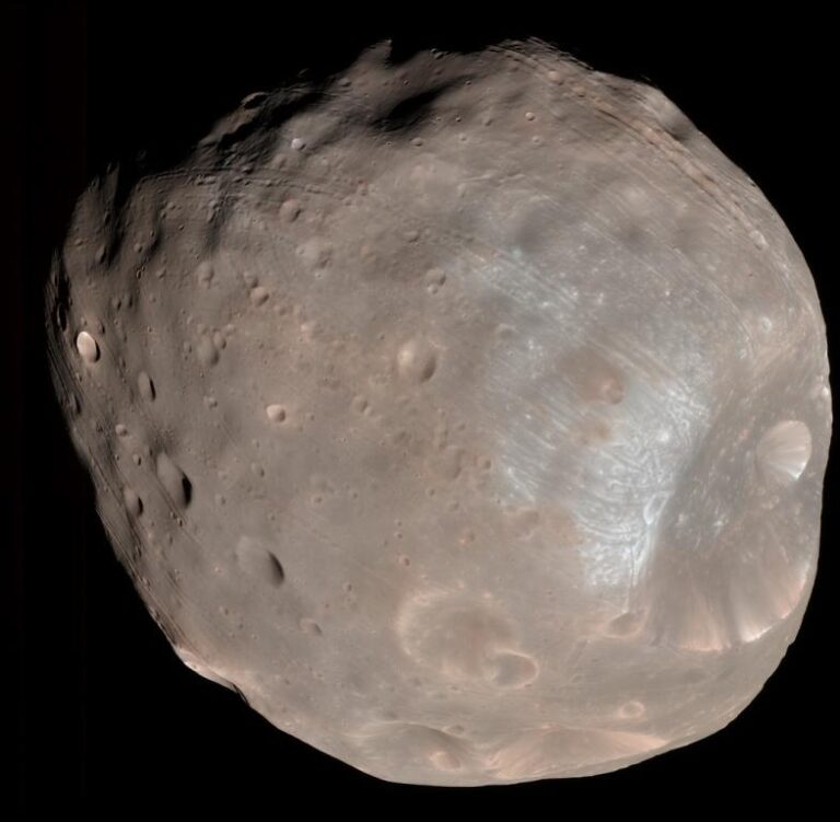 Existenci měsíce Phobos předpovídal již astronom Johannes Kepler na počátku sedmnáctého století. Zdroj foto: NASA/JPL-Caltech/University of Arizona, Public domain, via Wikimedia Commons