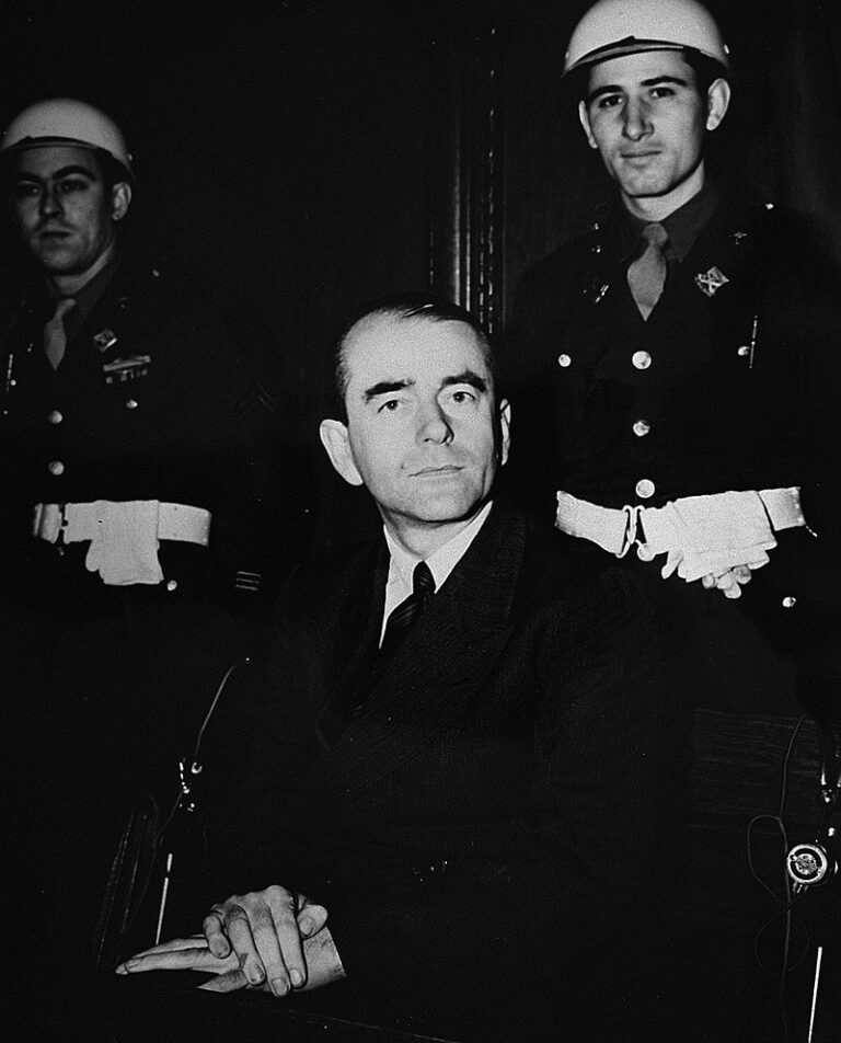 Albert Speer před soudem v Norimberku, foto Alexander Charles / Creative Commons / Volné dílo