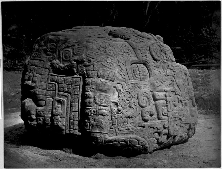 Tomu by tak spíše odpovídala teorie o objevení kultury stavby megalitů nezávisle na sobě. Foto: Janbat / Creative Commons / Media contributed by the Brooklyn Museum 