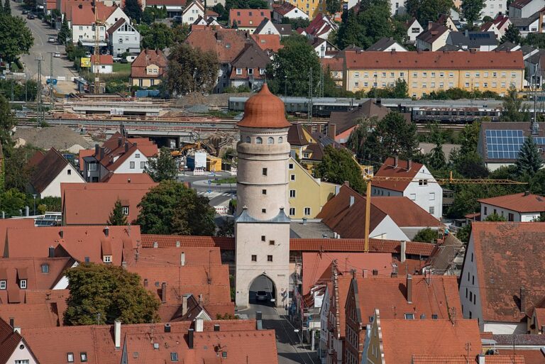 Nördlingenu se také někdy říká Diamantové město. Zdroj foto: Tilman2007, CC BY-SA 4.0 , via Wikimedia Commons