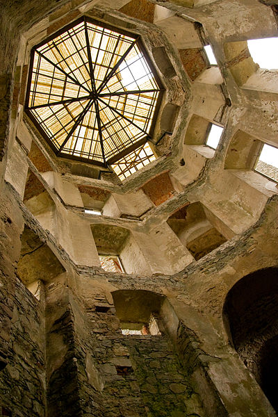 Interiér hradu. FOTO: Łukasz Bakuła - vlasrní dílo / Creative Commons / CC BY-SA 3.0