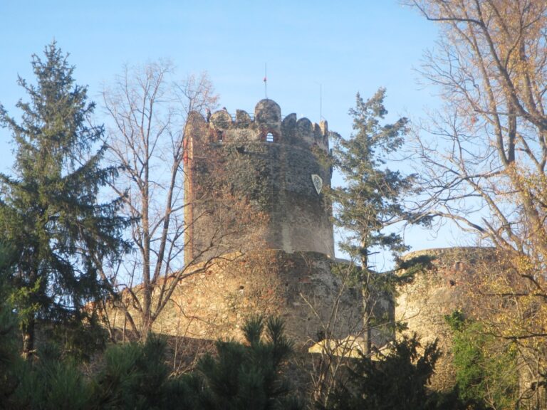 Hrad Bolków byl fortifikační stavbou z období gotiky a renesance. Foto autor