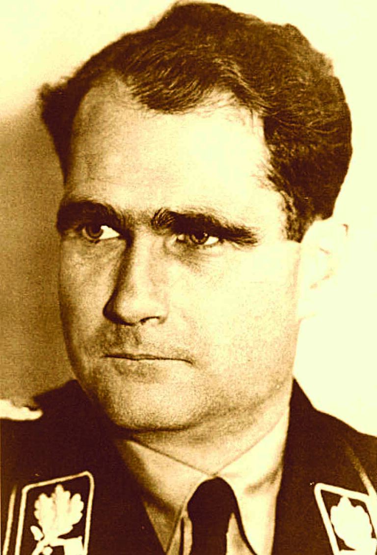 Nejvýše postavený politik nacistického Německa Rudolf Hesse.