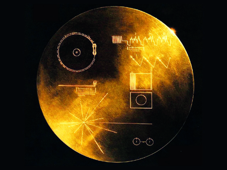 Voyager 1 vysílá telemetrická data, která v žádném případě nemohou odpovídat realitě.
