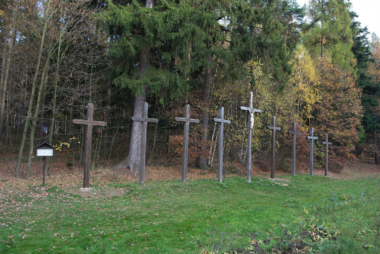 Devět křížů u Domašova, foto Kirk / Creative Commons / CC BY-SA 3.0