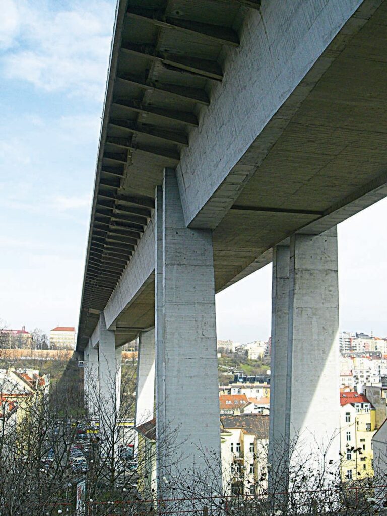 Legendou je opraden i Nuselský most v Praze.