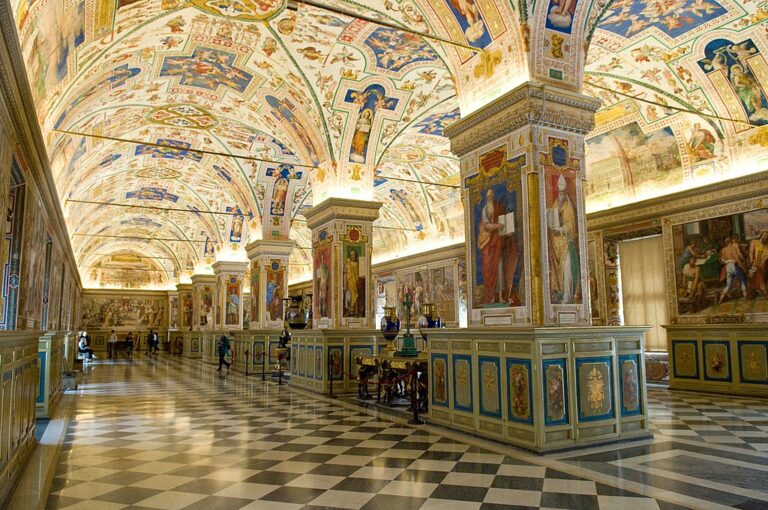 Vatikánská knihovna byla již v minulosti oddělena od vatikánských archivů. Zdroj foto: Vatican Museums, CC BY-SA 2.0 , via Wikimedia Commons