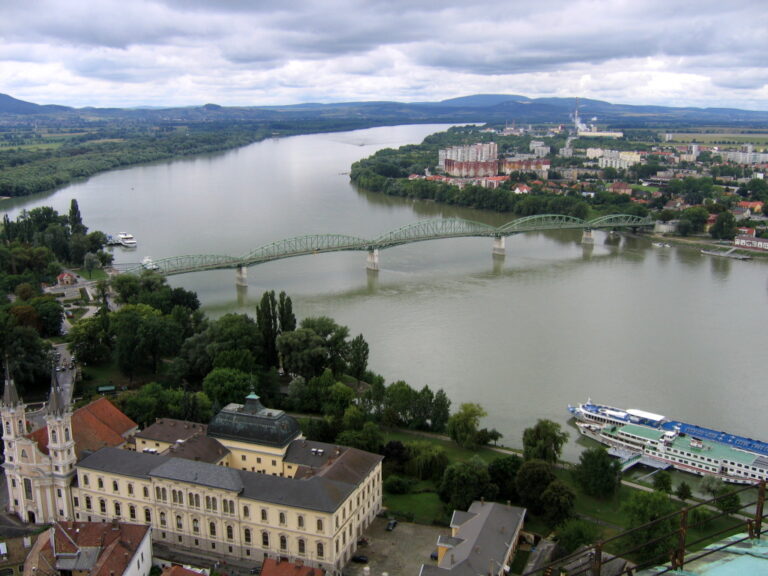 Východiskem římské expanze do oblastí v okolí řeky Hron byla lokalita současného slovenského města Štúrovo. Zdroj foto: Ervinpospisil, CC BY-SA 3.0 , via Wikimedia Commons
