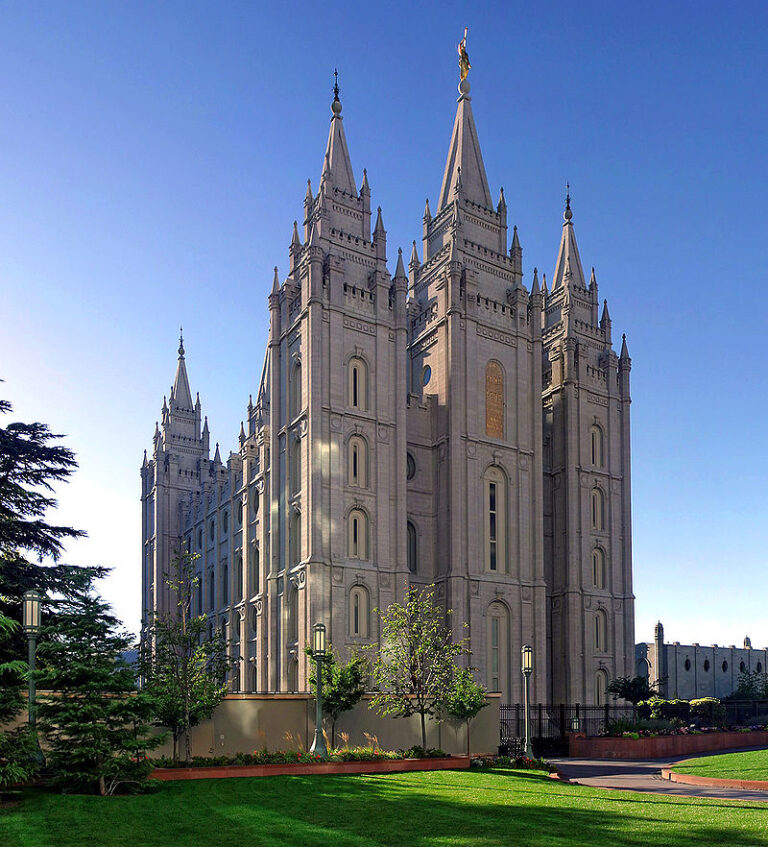 Honosný mormonský chrám. Foto: Entheta - CC BY 2.5