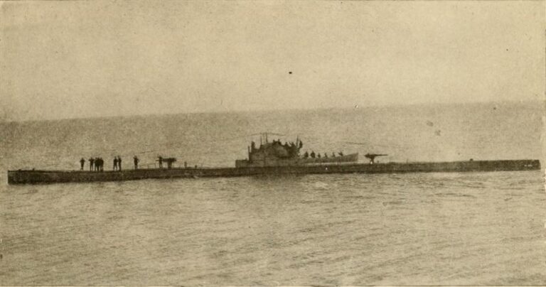 Vzácný historický snímek ponorky UB-65. Zdroj foto: archive .org, No restrictions, via Wikimedia Commons