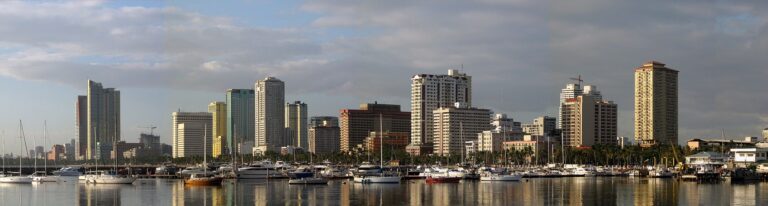 Panoramatický snímek města Manila. FOTO: Mike Gonzalez - vlastní dílo / Creative Commons / CC BY-SA 3.0
