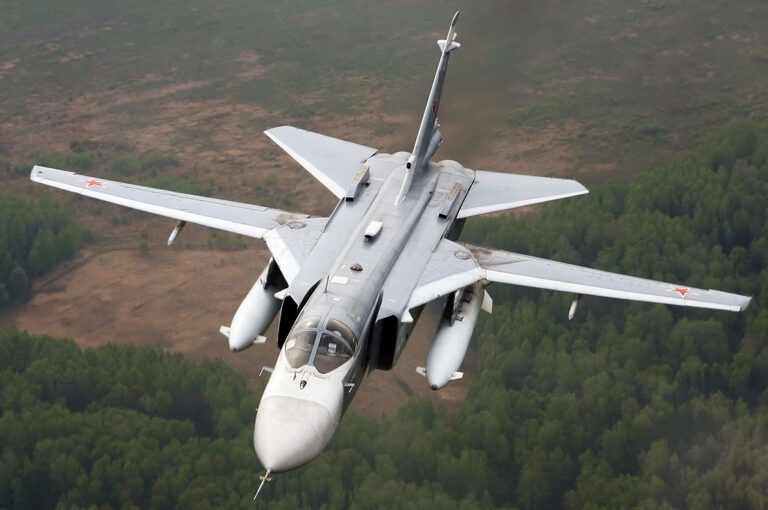 Ruský bombardér Su-24, foto Alexander Mishin / Creative Commons / CC BY-SA 3.0