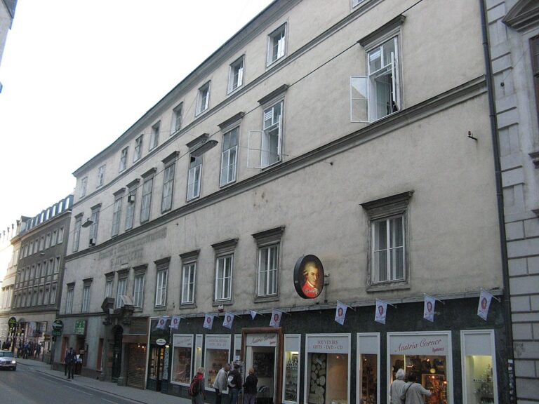 V této ulici pobývala Alžběta Báthoryová. Brzy se ve Vídni začaly pohřešovat mladé ženy a dívky... Zdroj foto: Buchhändler, CC BY-SA 3.0 <https://creativecommons.org/licenses/by-sa/3.0>, via Wikimedia Commons