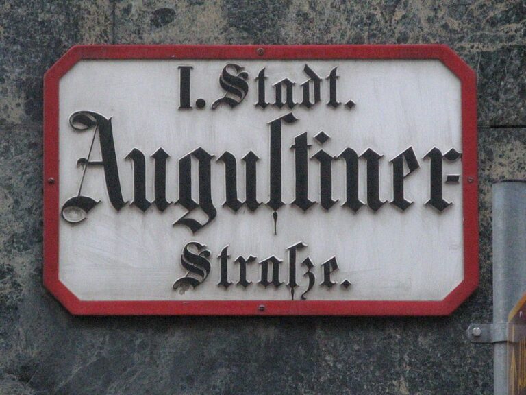 Vídeňská ulice Augustinerstrasse byla místem, kde monstrum budoucí Čachtické paní začínalo nabírat jasné obrysy. Zdroj foto: Buchhändler, CC BY-SA 3.0 , via Wikimedia Commons