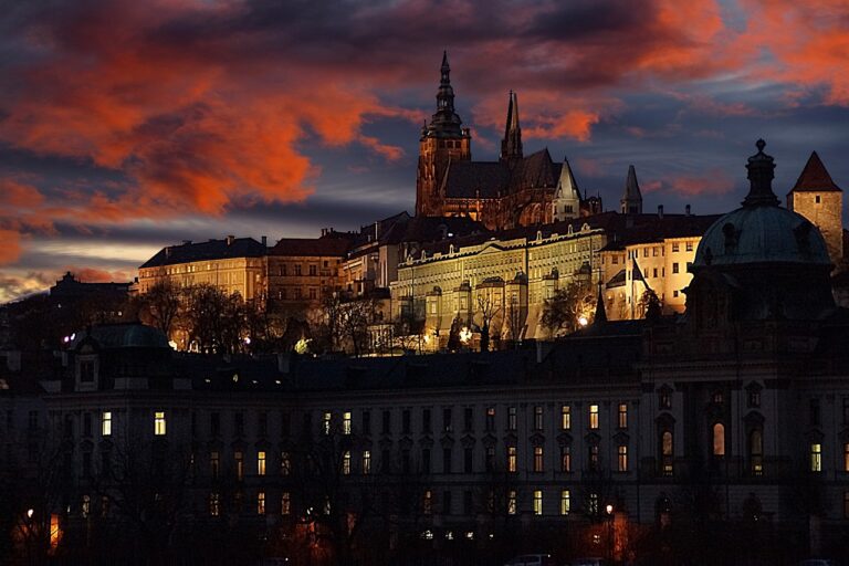 K Pražskému hradu se váže řada tajemných legend, foto Pixabay