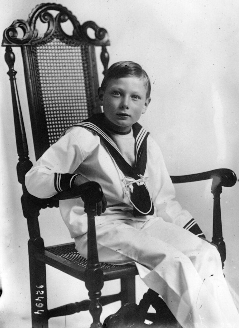 Princ Johnnie je údajně sužován záhadnou nemocí. Bylo s ním špatně jen to? Foto: Volné dílo, Wikimedia commons
