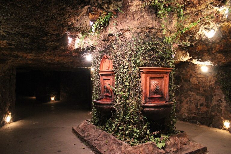Podzemí pod Budínským hradem. Zdroj foto: Greg Dunlap z Portlandu v USA, CC BY 2.0 , via Wikimedia Commons