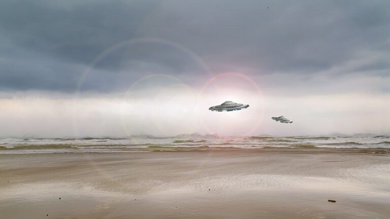 Co vznikne z UFO, když jej ponoříte do moře? USO! Zdroj ilustračního obrázku: maxime raynal from France, CC BY 2.0 , via Wikimedia Commons