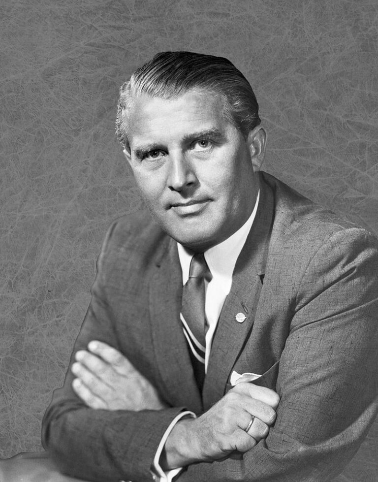 Na vynálezu se měl podílet mimo jiné raketový vědec Wernher von Braun, foto NASA/Marshall Space Flight Center / Creative Commons / Volné dílo