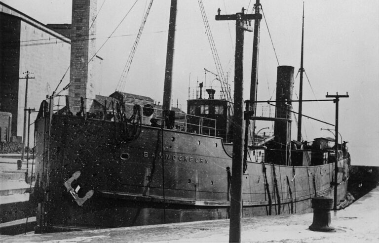 Parník Bannockburn zmizel za záhadných okolností ve vodách Hořejšího jezera v roce 1902. Zdroj foto: Unknown author, Neznámý autor, Public domain, via Wikimedia Commons