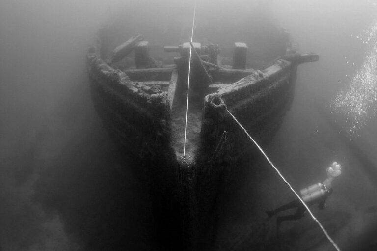 Pokud se najde vrak parníku Bannockburn, skončí jeho přízračné plavby po hladině Hořejšího jezera? Kdoví… Zdroj foto: NOAA's National Ocean Service, CC BY 2.0 , via Wikimedia Commons